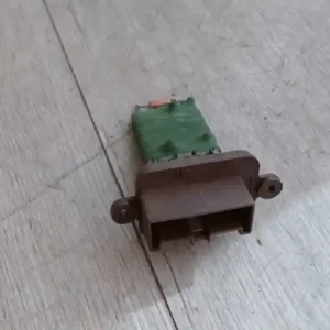 FIAT PUNTO III. Fűtőmotor előtét ellenállásbontott alkatrész Expressz kézbesítés