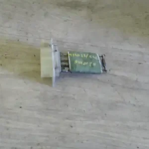 Prémium FIAT PUNTO III. Fűtőmotor előtét ellenállás1.3 diesel bontott alkatrész