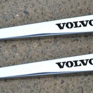 Vedd meg online Volvo FH4 inox dísz ablaktörlőre párban