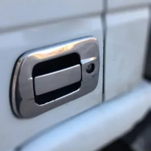 Akciós ár IVECO STRALIS inox ajtókilincs borítás PÁRBAN DOMBORNYOMOTT