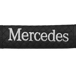 Végkiárusítás Mercedes biztonsági öv párna fekete steppelt