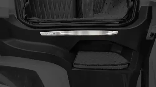 Outlet Scania S / R inox borítás a küszöb peremére párban