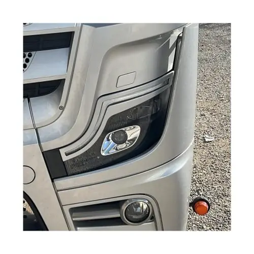 Mercedes MP4 / MP5 fényszóró maszk / szemöldök párban Outlet