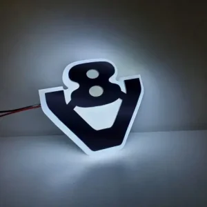 Szezonális akció Inox V8 világító logó FEHÉR fénnyel