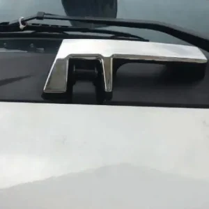 Renault T széria inox dísz a szélvédő alá párban Utolsó esély